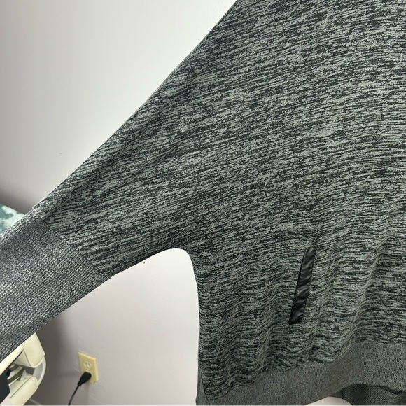 Melissa McCarthy Seven7 Long Sleeve Gray Tunic with Front Pockets Size 3X - Picture 5 of 13